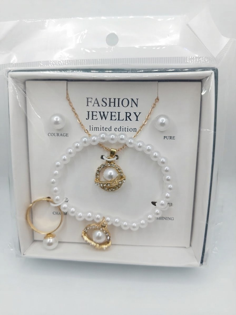 Coffeet bijoux perles (Collier ,bracelet, bague et boucles d'oreilles)