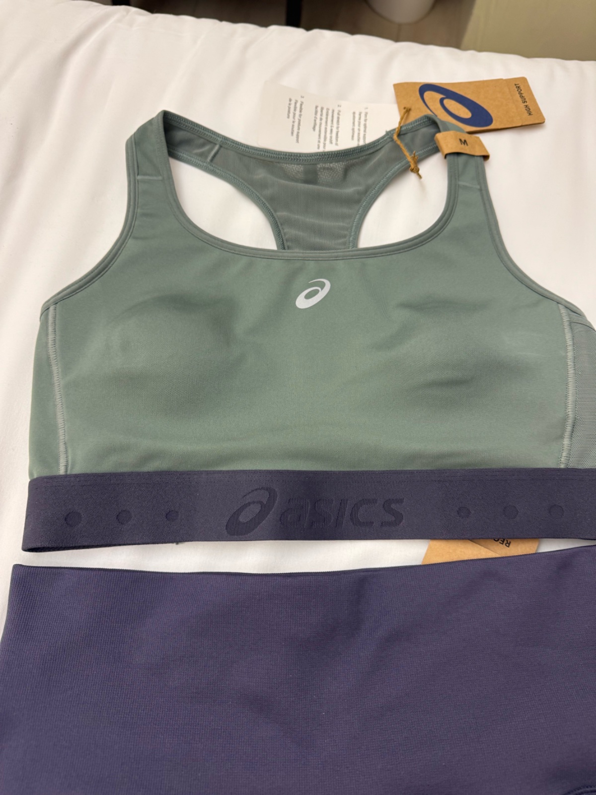 Tenue sport Asics