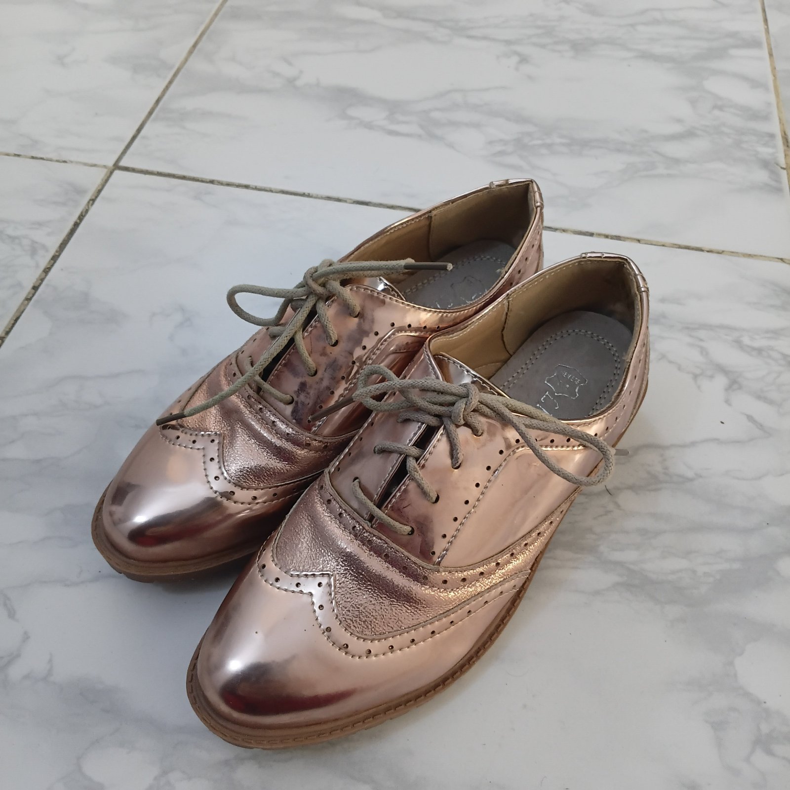 Chaussures🩷💛👞