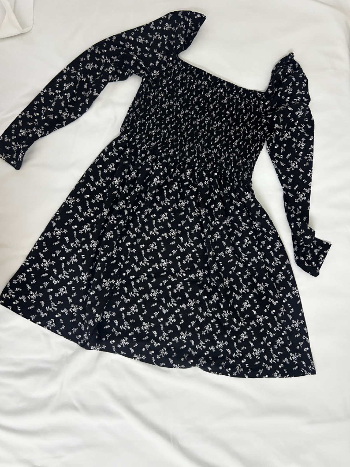Robe fleuris noir