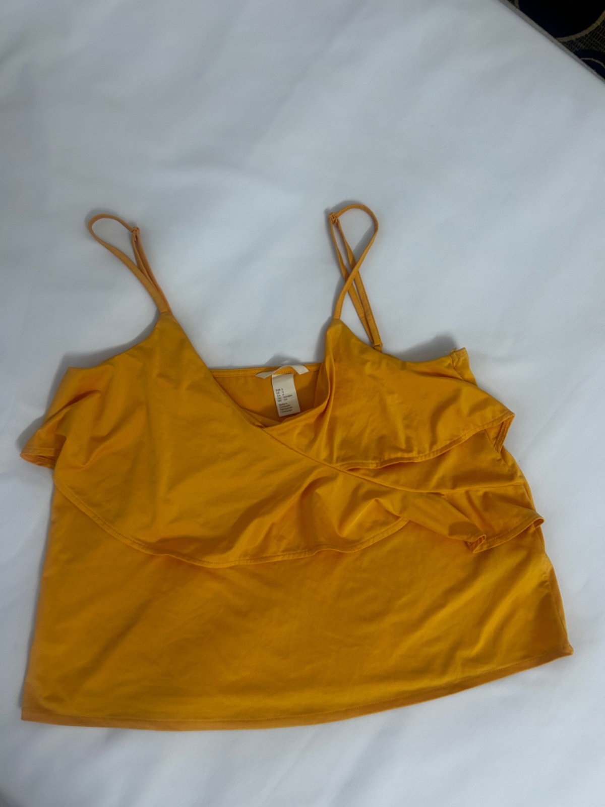 Top orangé