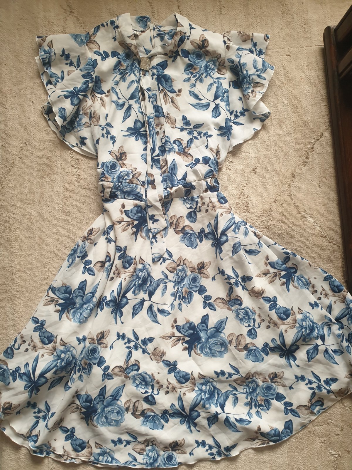 Robe fleurie taille 34 