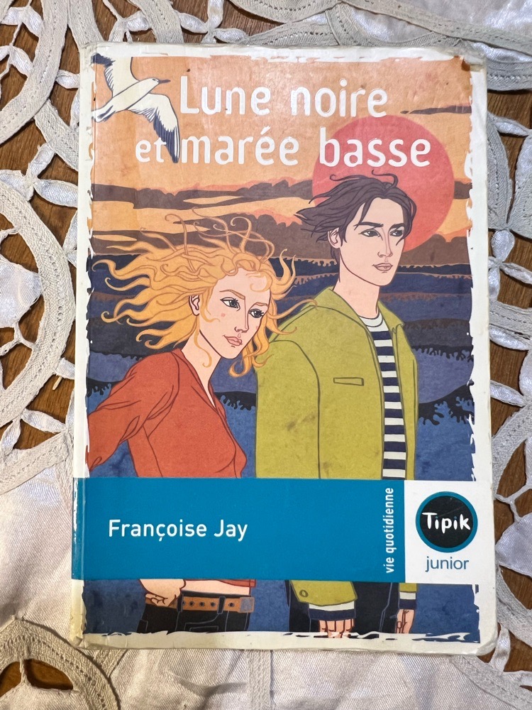 Livre lune noire et marée basse 