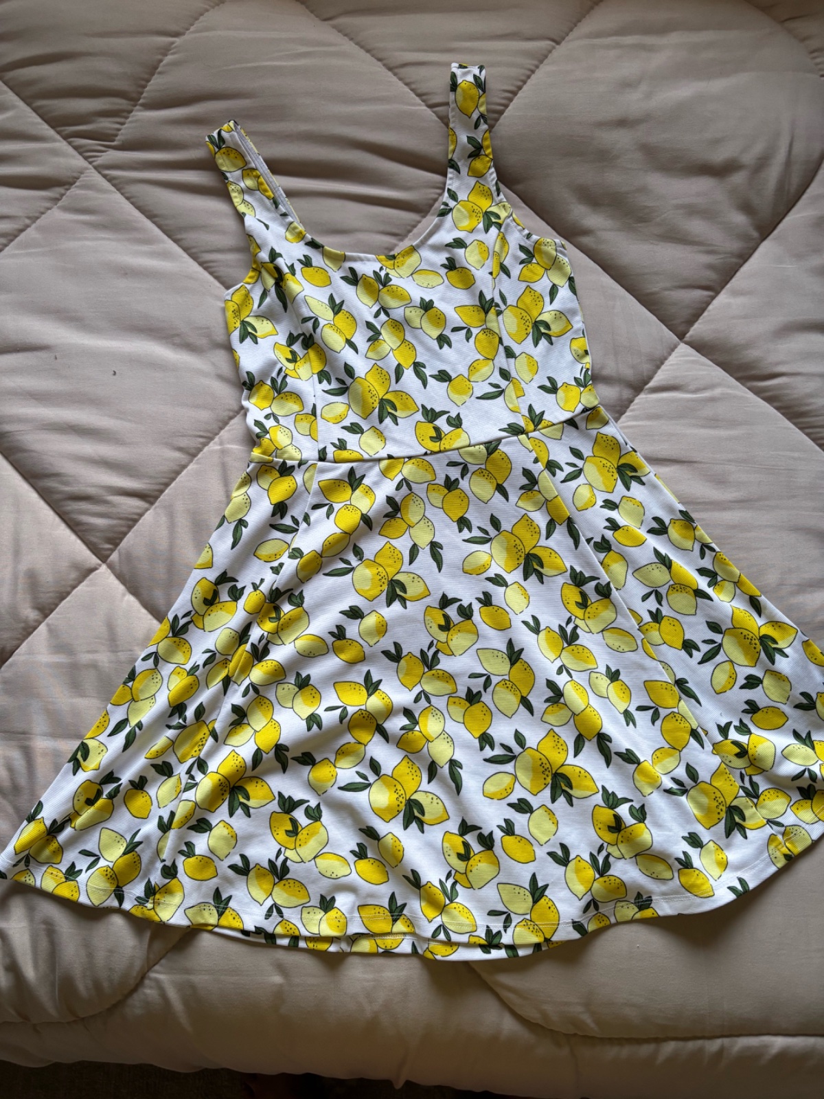 Lot de 2 robes hm 