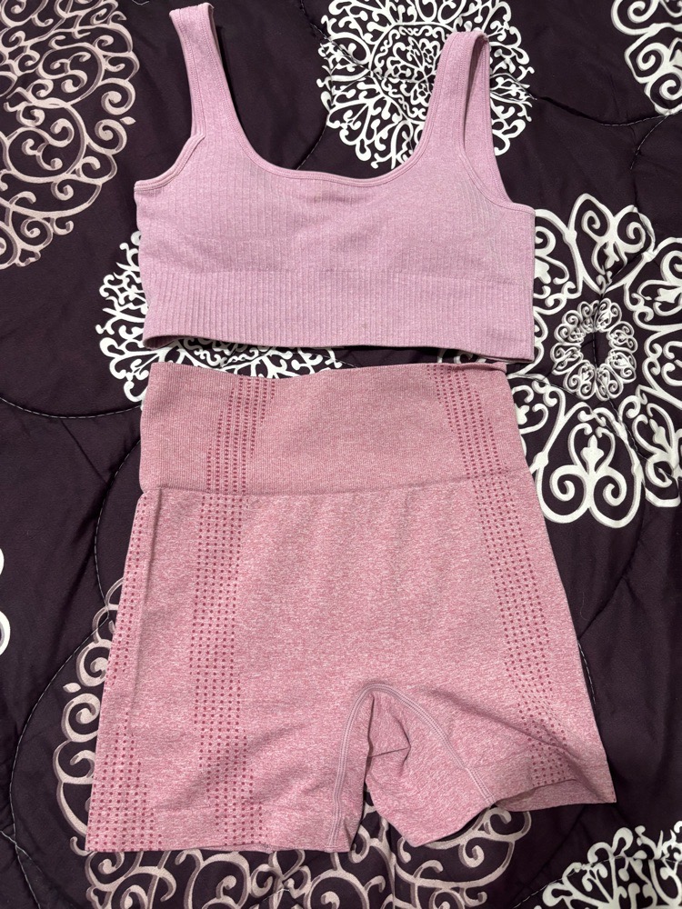 Tenu de sport taille s