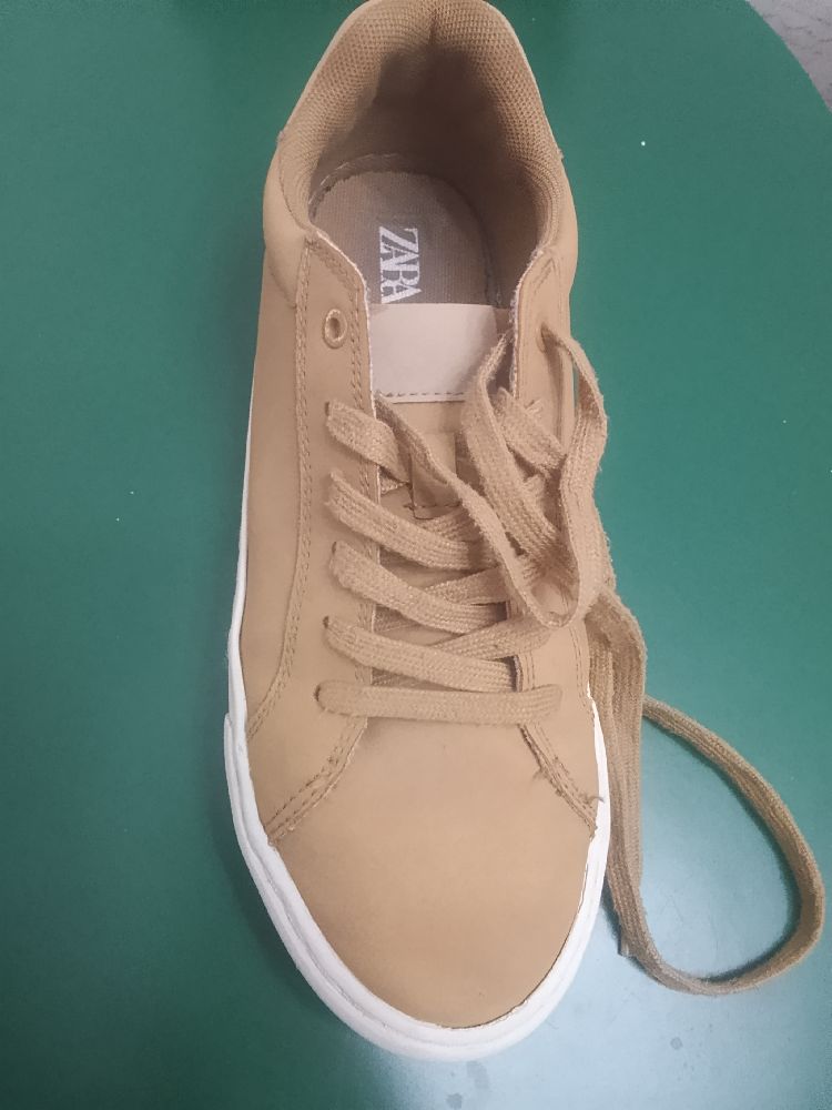 Chaussure Zara pour garçon 
