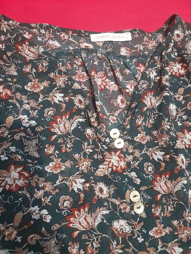 Chemise fleurie