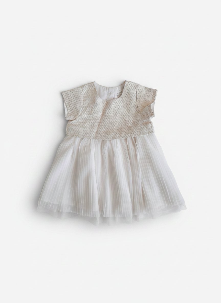 Très belle Robe bébé chic état neuf
