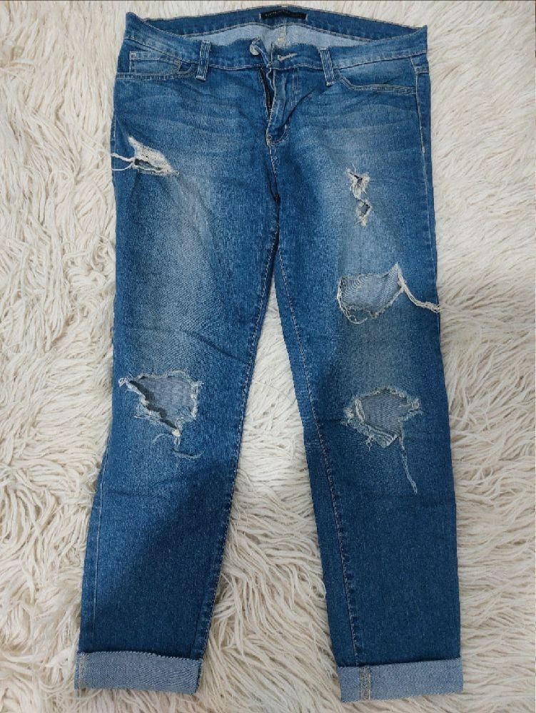 Pantalons déchirée 