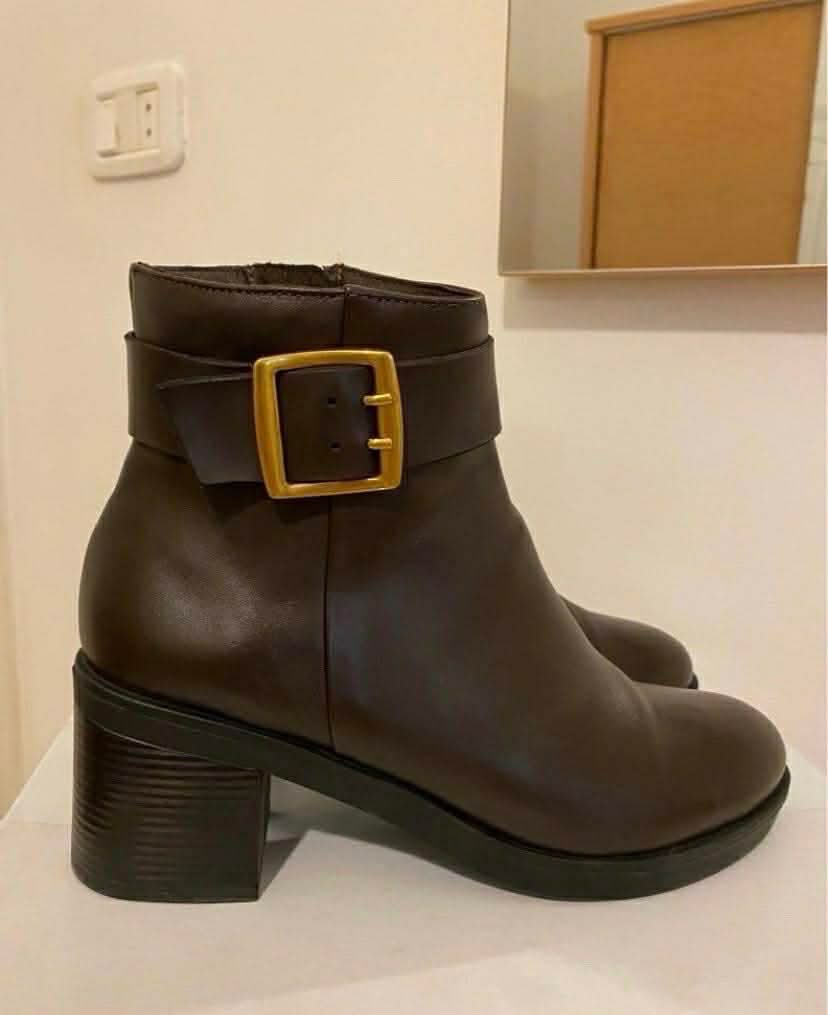 BOTTINES