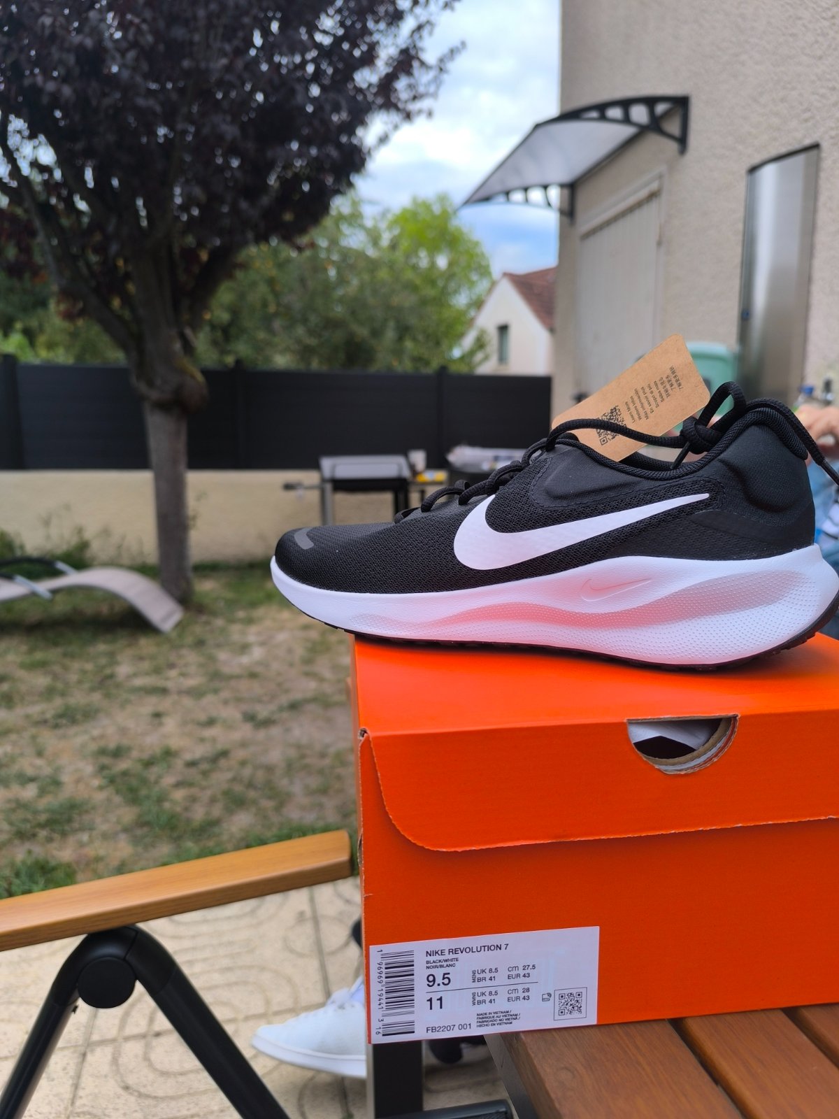 Nike révolution 7 avec étiquette 