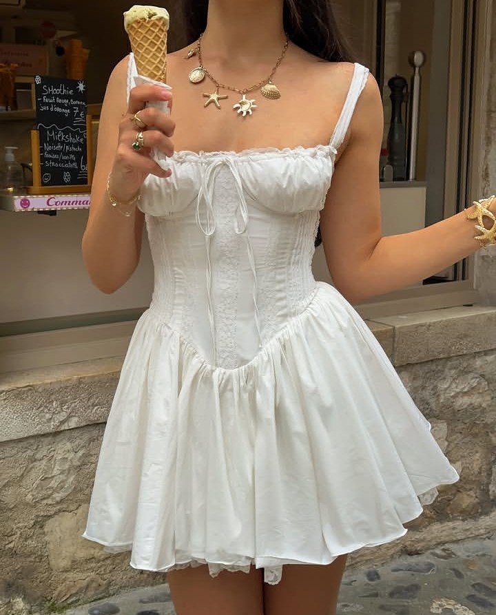 Belle robe blanche 