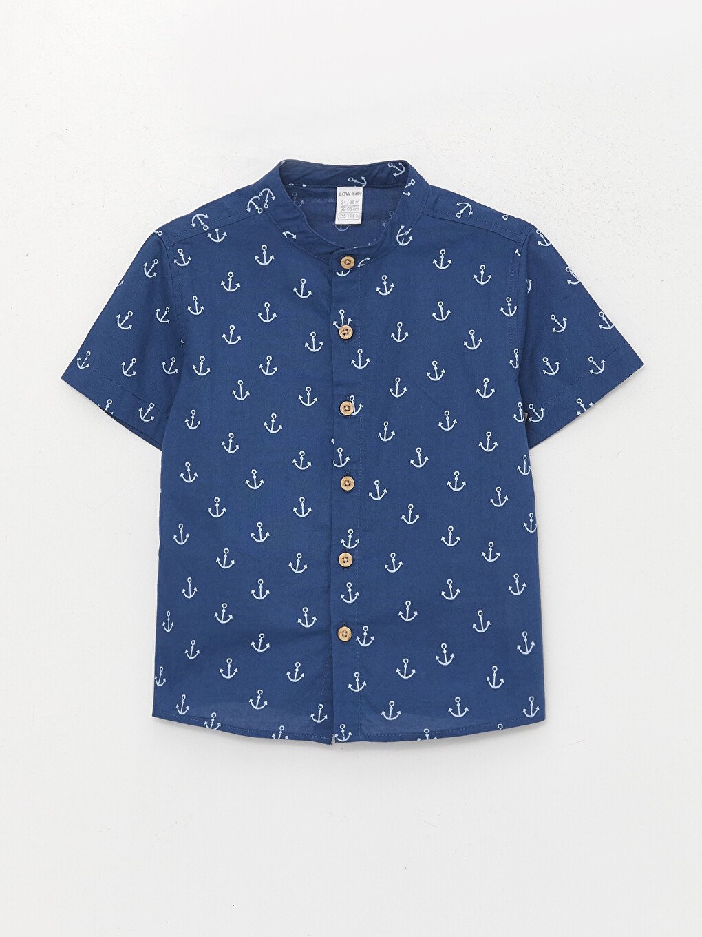 Chemise est une LCW baby Chemise à Col Mao à Manches Courtes pour Bébé Garçons de chez LC Waikiki
