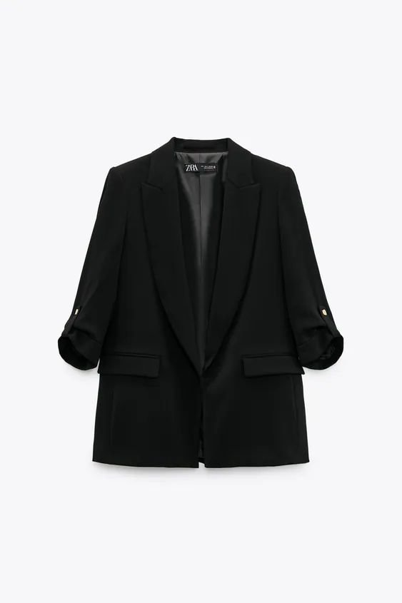 Blazer noir à manches retroussées de Zara