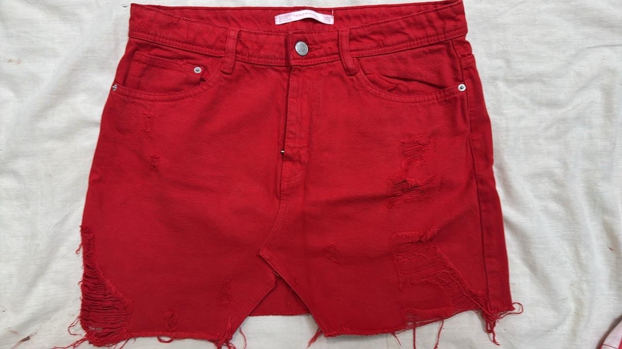 Mini jupe en jean rouge