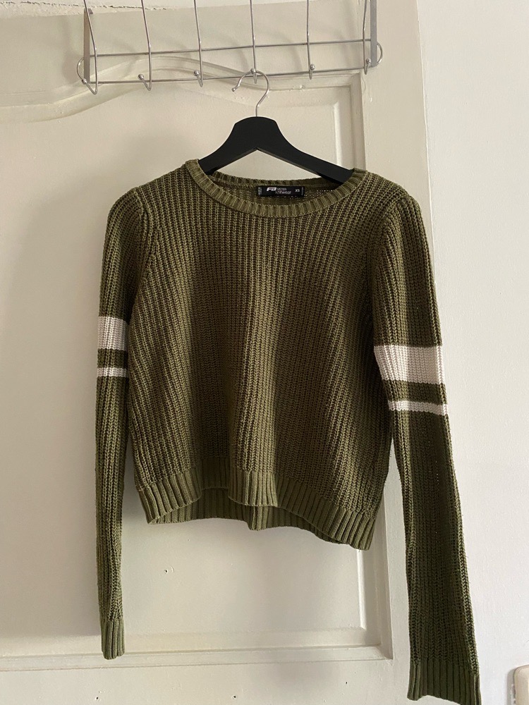 Pull vert militaire en maille 