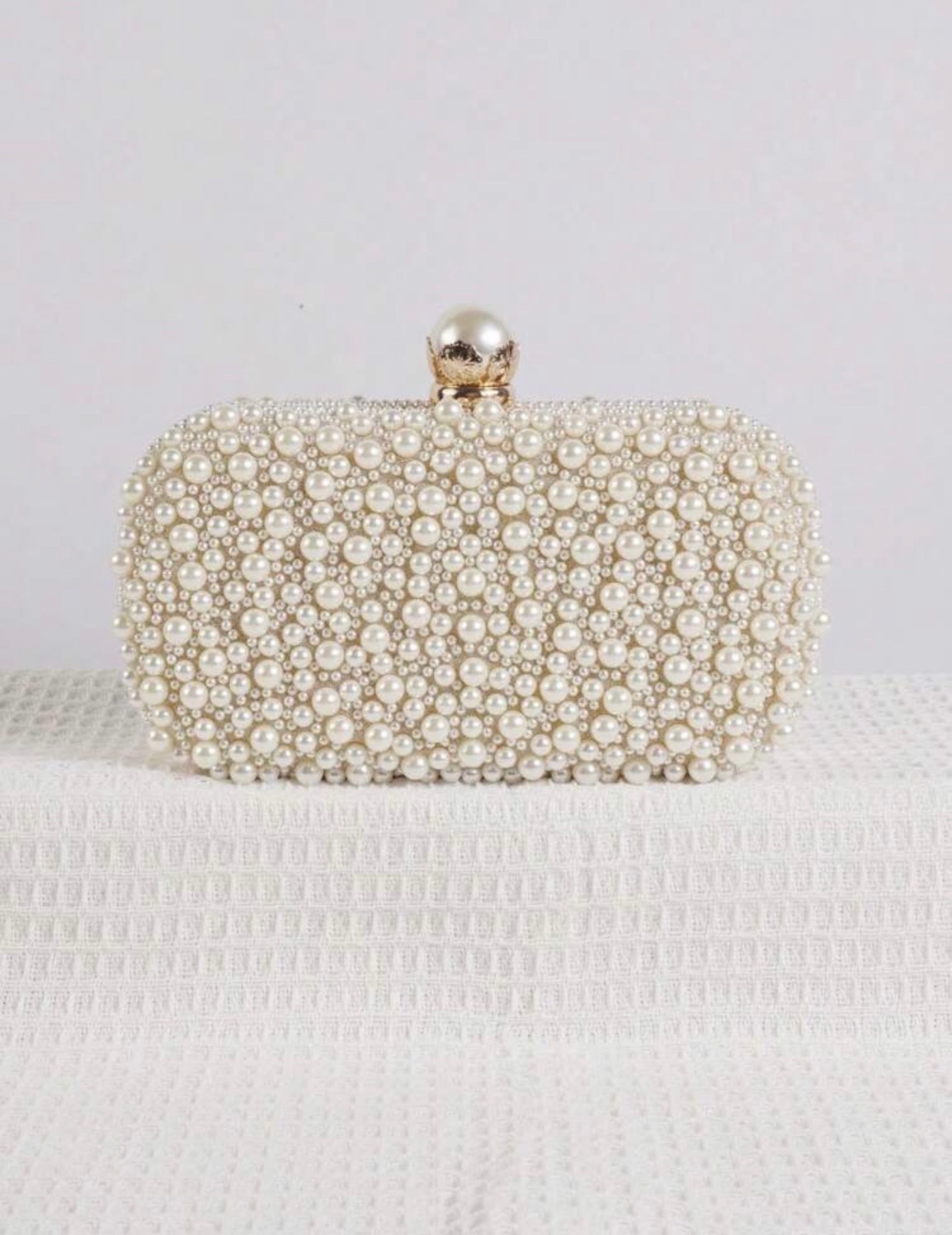 Pearl clutch