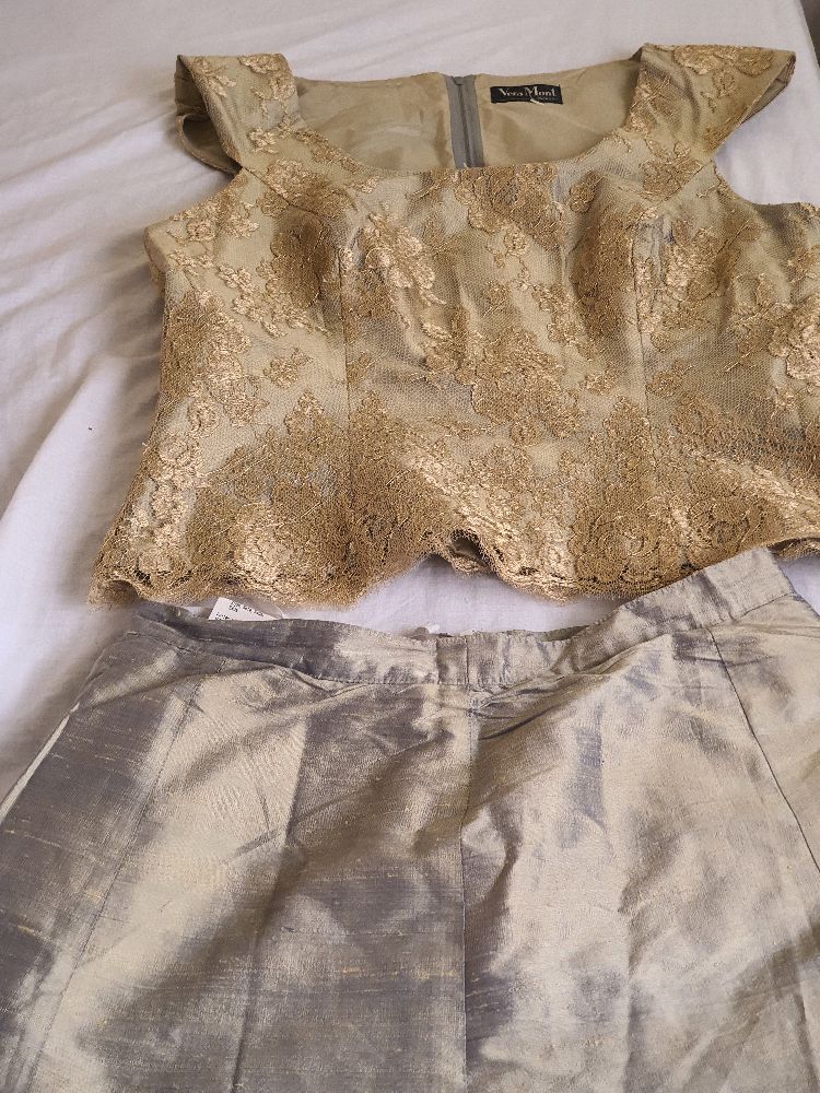 Très belle robe en 2 pcs soie 100% 