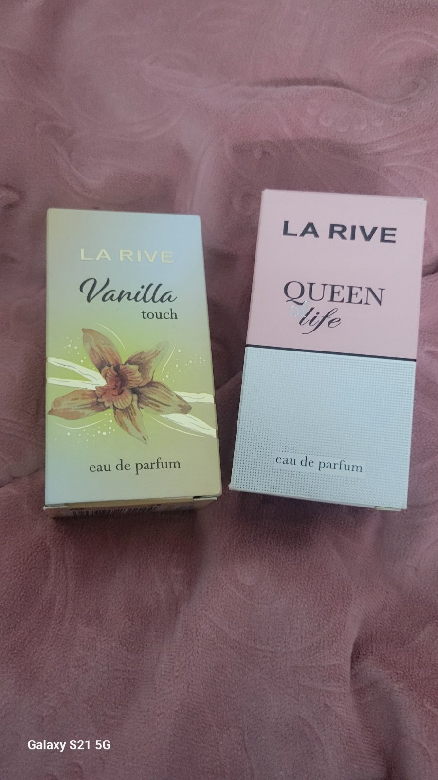 Deux parfums cachetés de chez la rive 