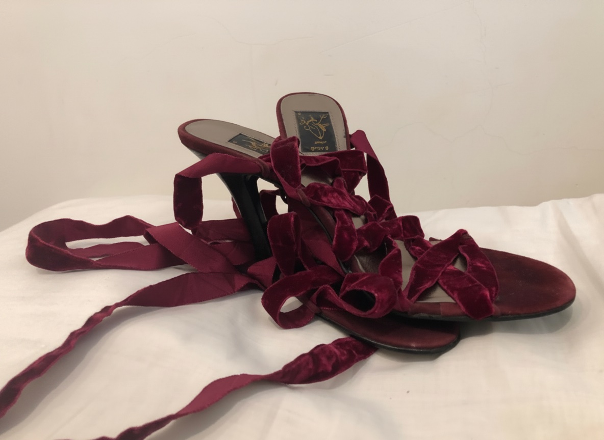 Talons rouge bordeaux