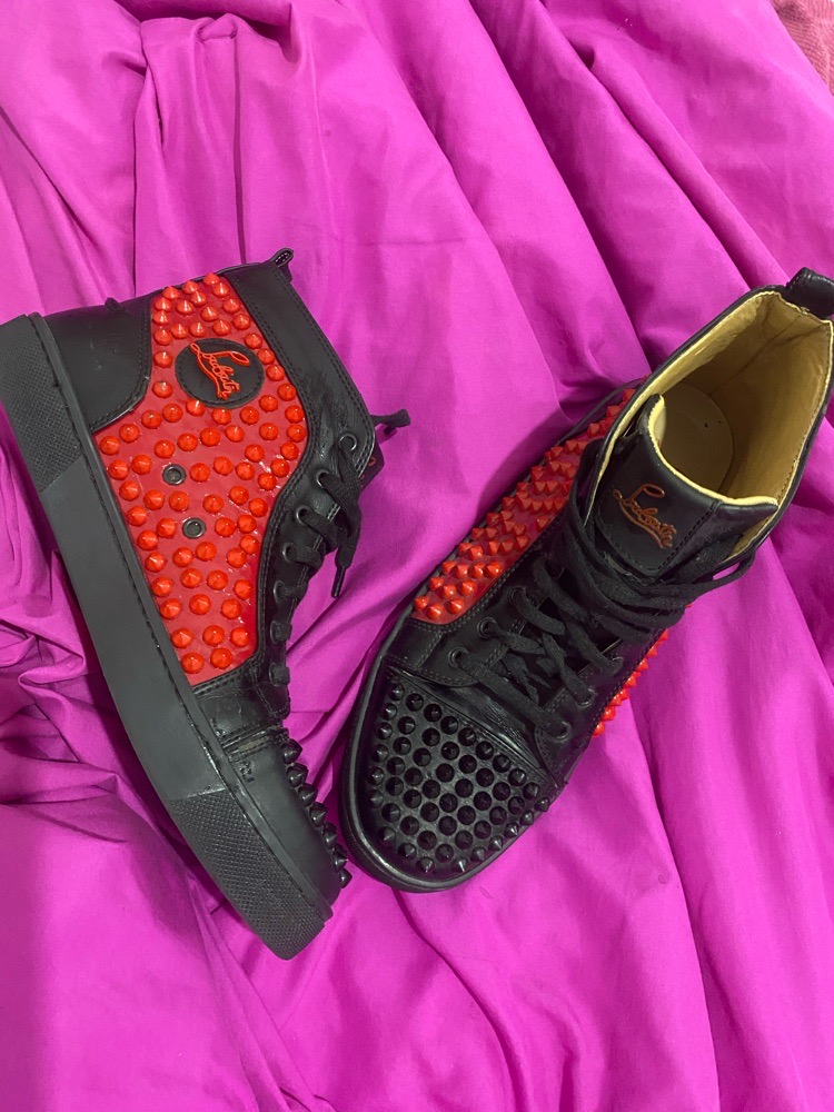 Louboutin 🍒