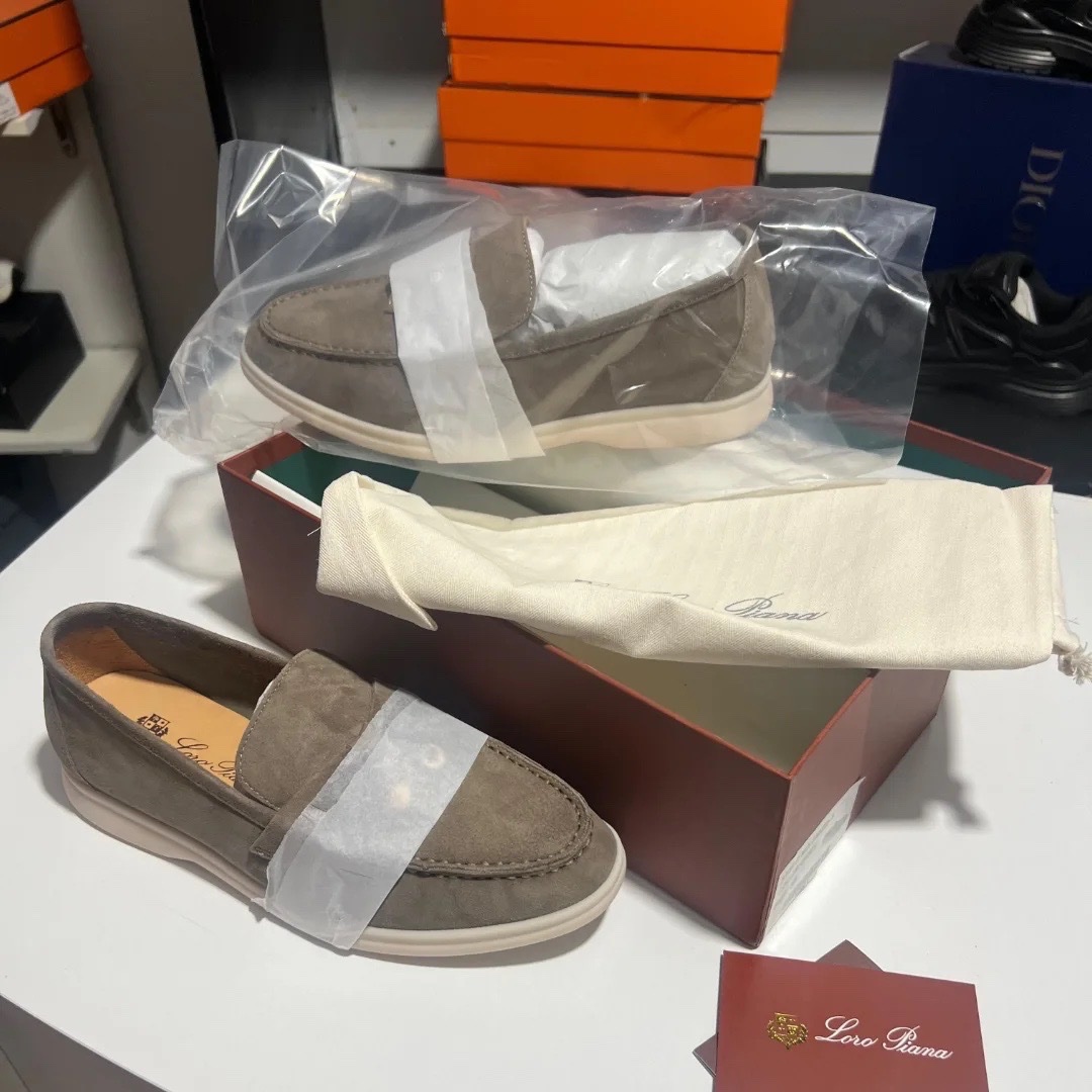 Loropiana summer walk