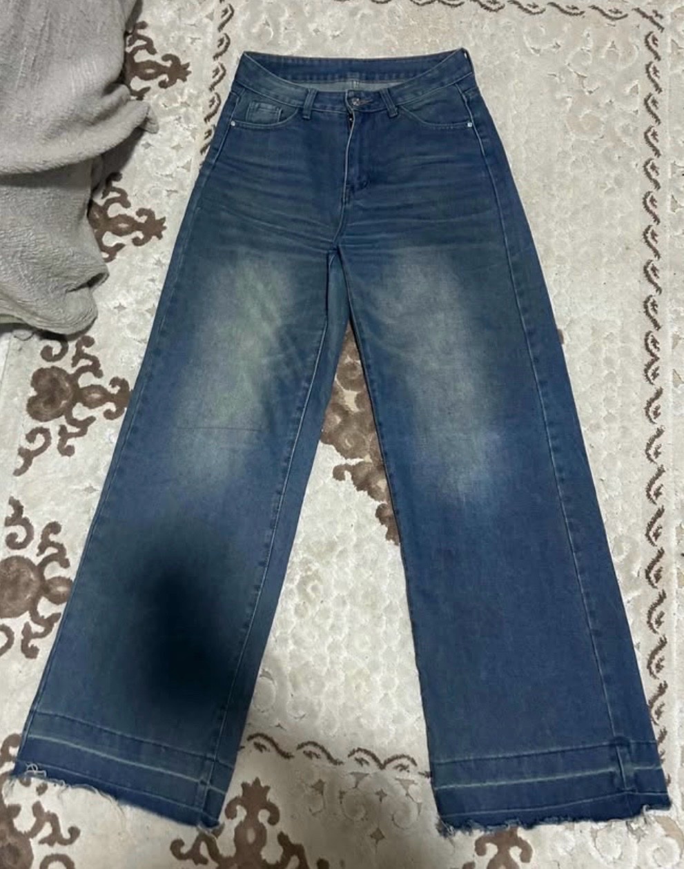 Djean Wideleg Thrifted