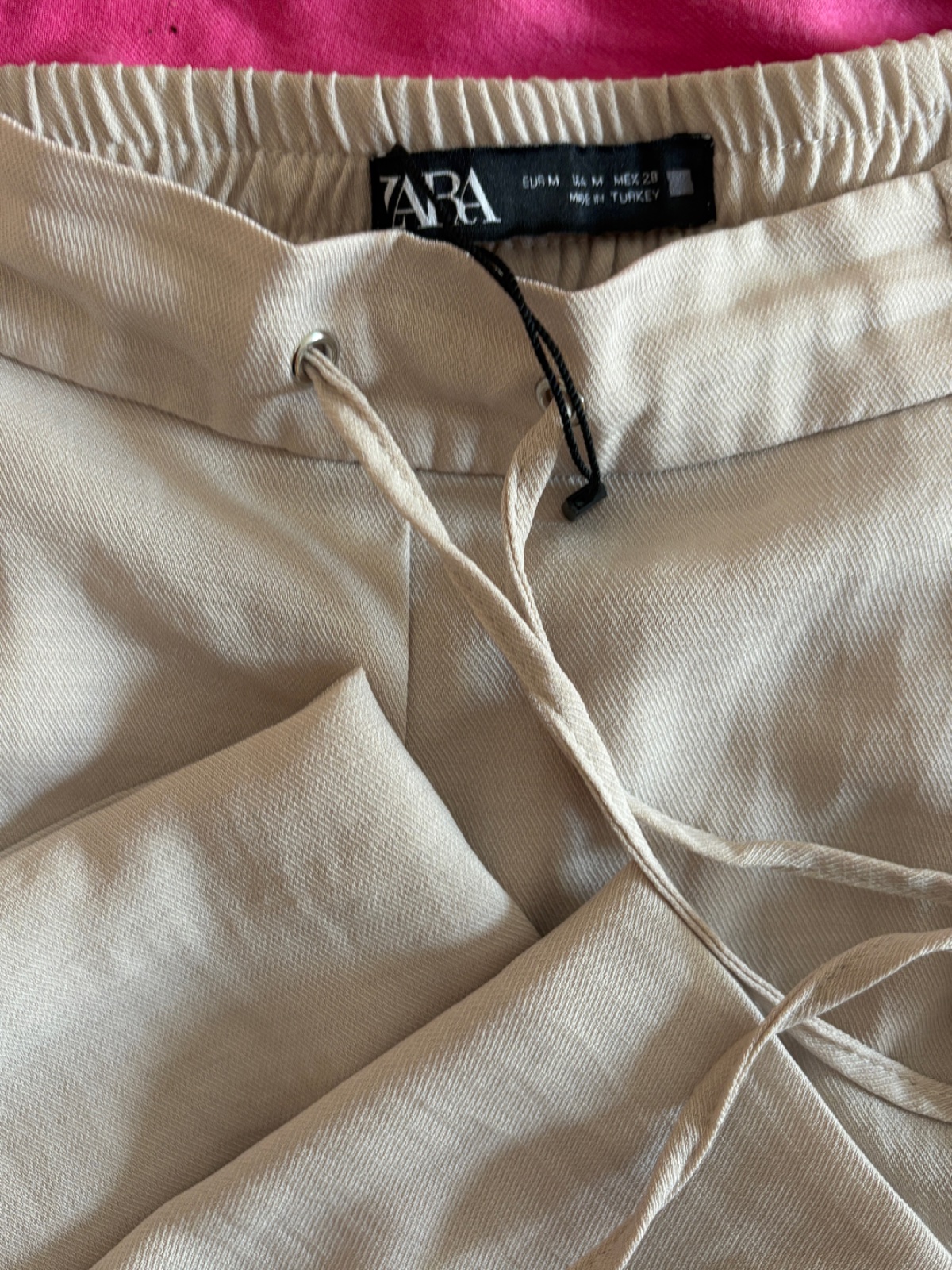 Pantacheville beige Zara