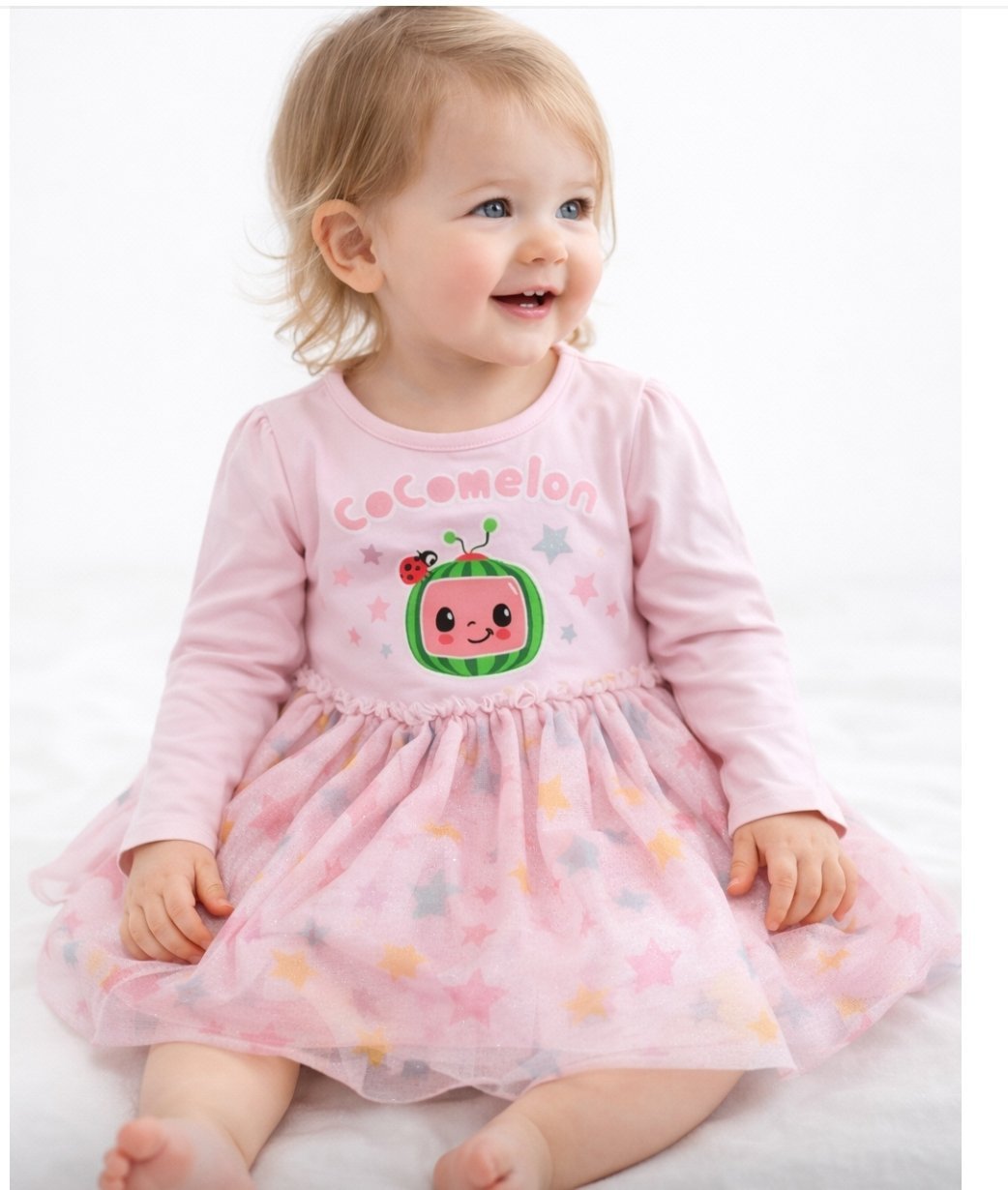 👗 Robe bébé fille Cocomelon 🌸 Couleur : rose pastel Âge : 2 ans (≈ 92 cm)