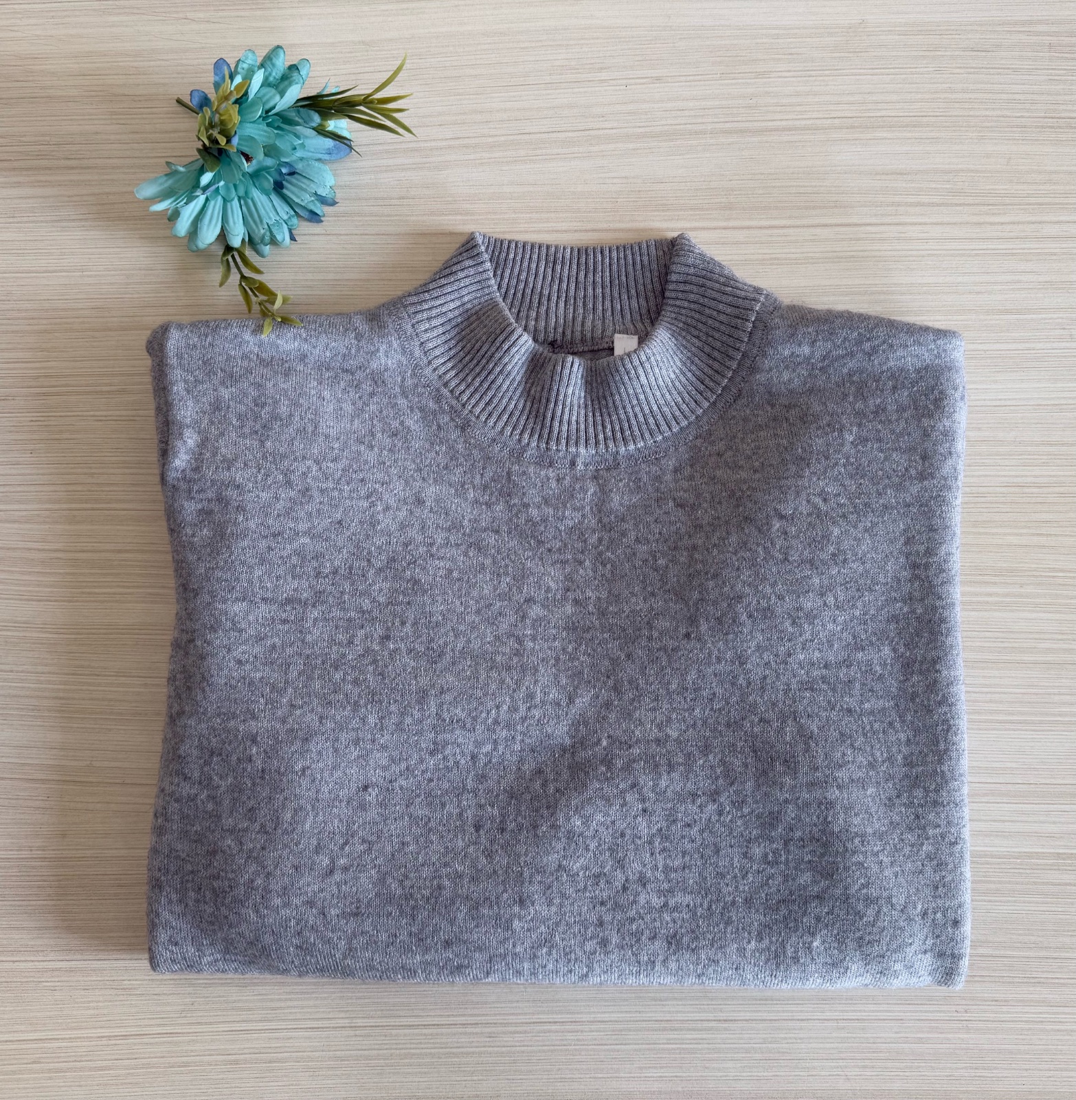 Pull en laine gris