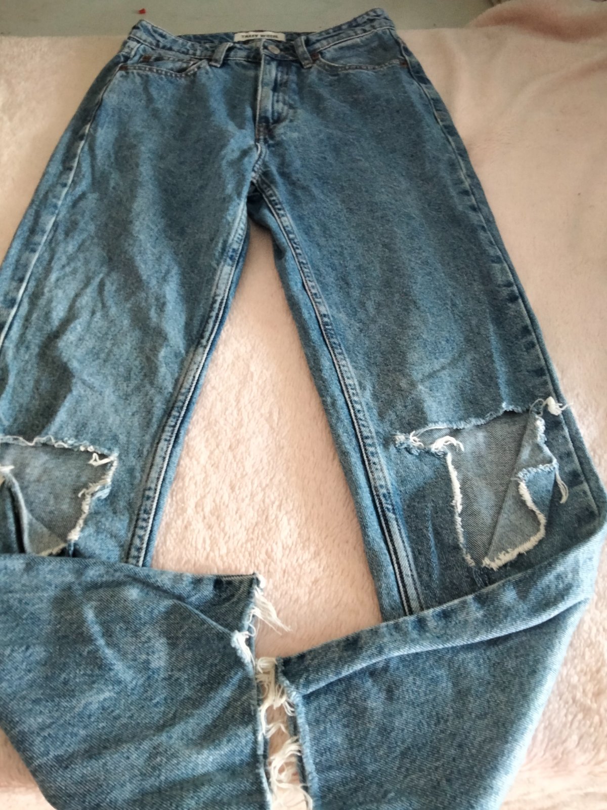 Pack 5 pantalons à 48 dt 