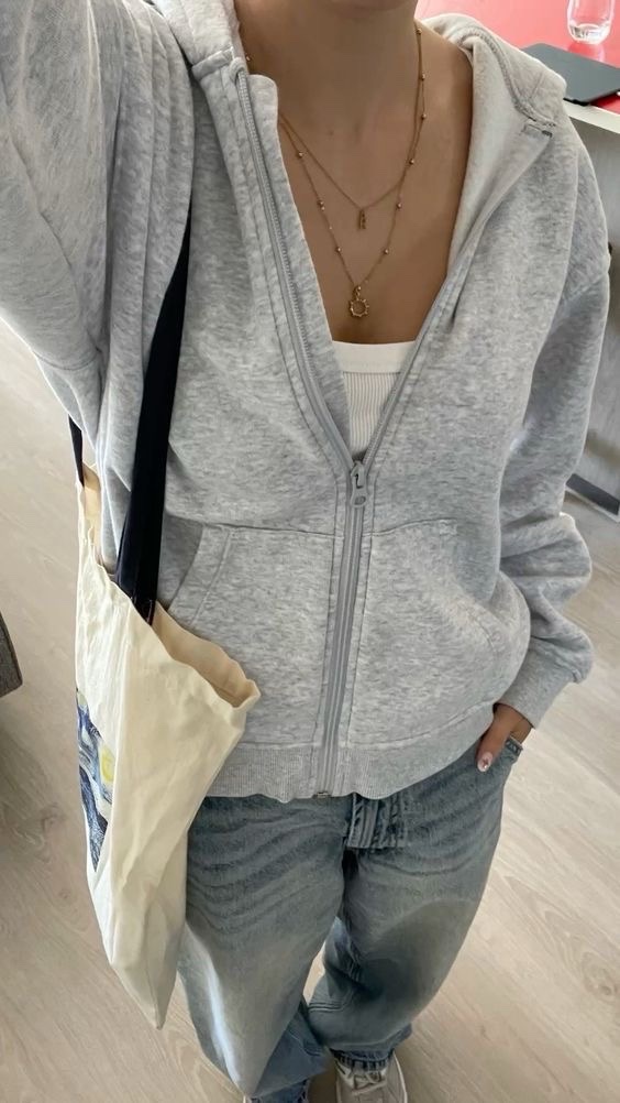 Sweat zippé a capuche gris clair
