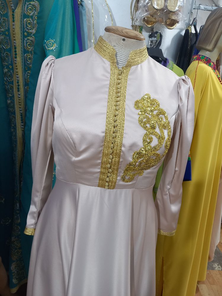 robe satain de soie 