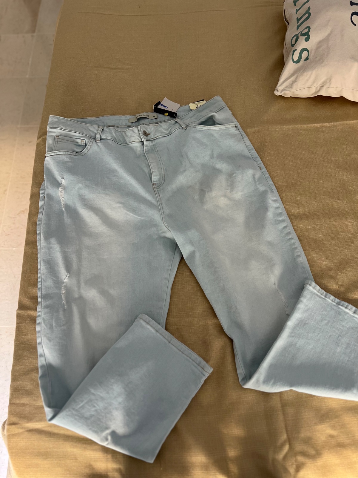 Jeans bleu claire  lc waikiki 