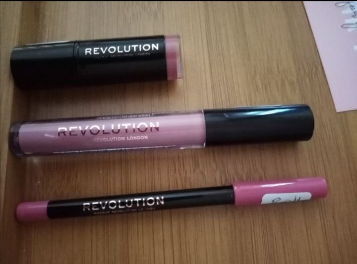 Pack Revolution neuf 