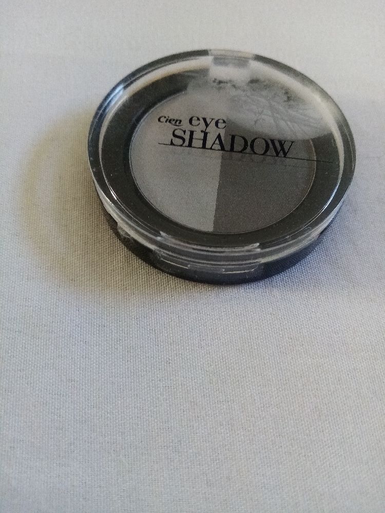 Cien eye shadow 