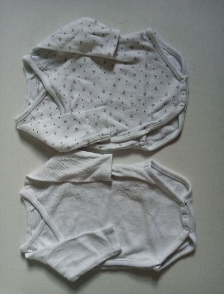 2 body bébé 3mois
