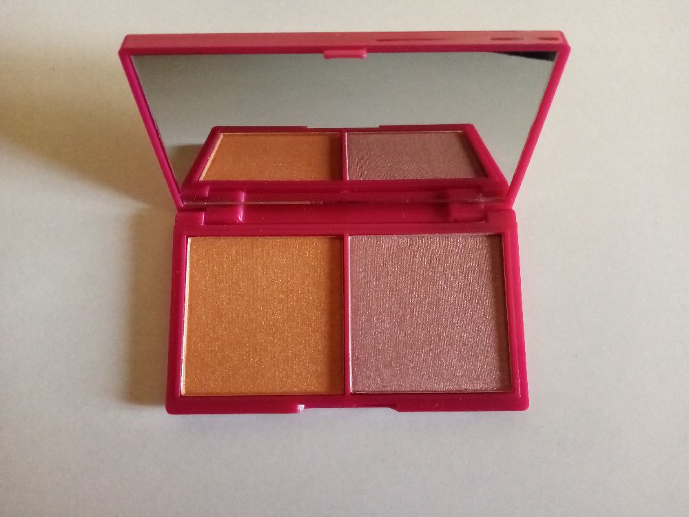Revolution Highlighter Duo neuf