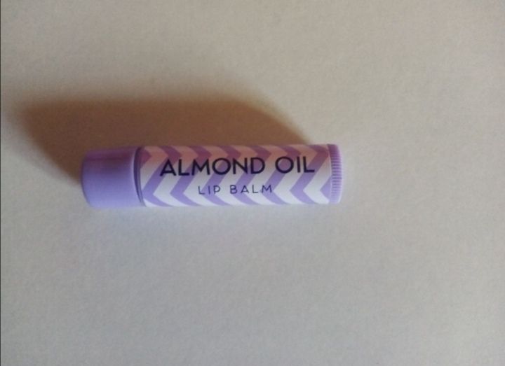 Lip balm almond oil 