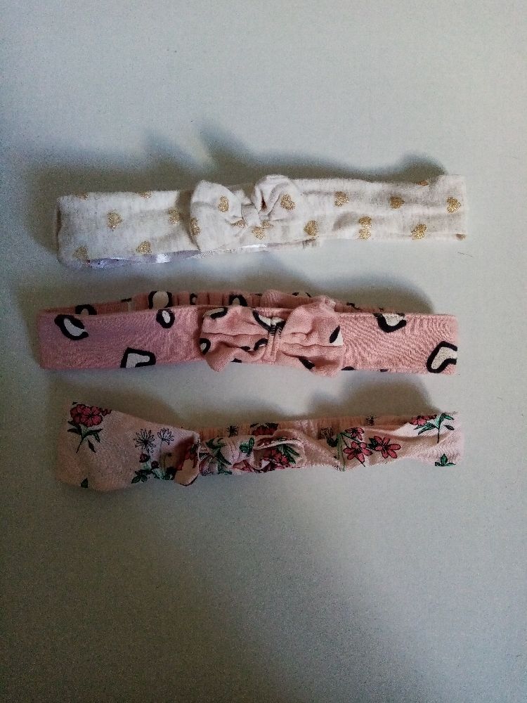 Lot 3 bonnets bébé 3-6mois 