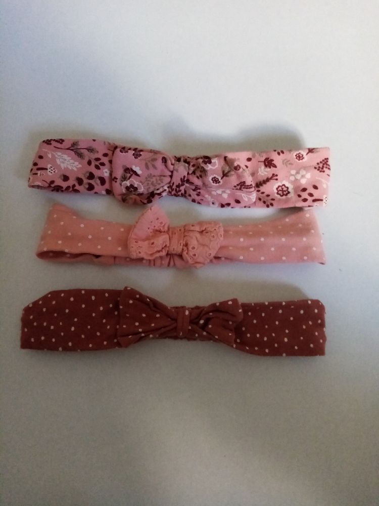 Lot 3 bonnets bébé 12-18 mois 