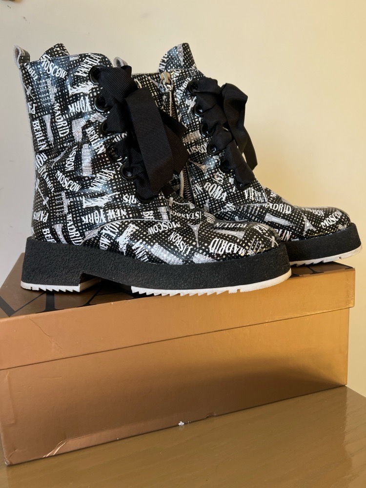 Bottine cuir noir et blanc 