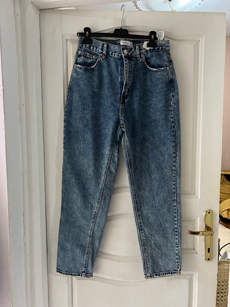 Jean Pull and bear