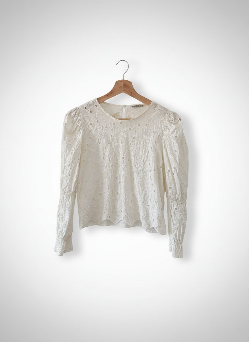 Blouse Stradivarius broderie anglaise 