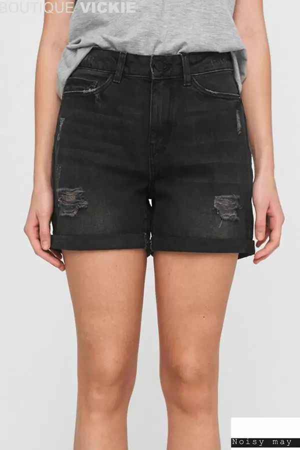 Short en denim neuf avec étiquette taille XL
