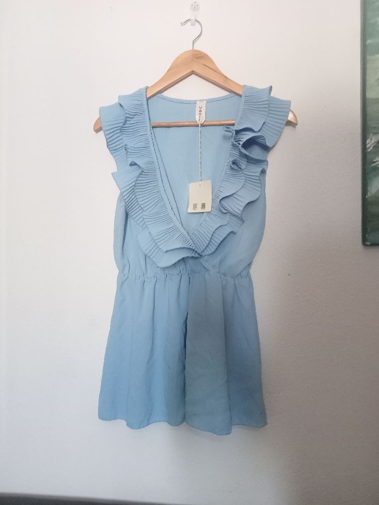Blouse à volants bleue glacier taille S/M neuve