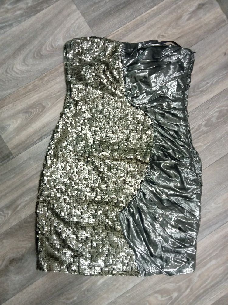Robe de soirée bustier sequins taille M 