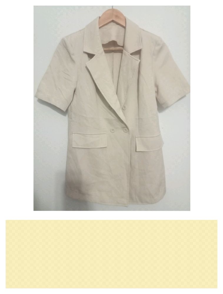Blazer demi manches sans doublure de shein la vrai couleur comme la bande sur la photo, taille XS, comme neuf