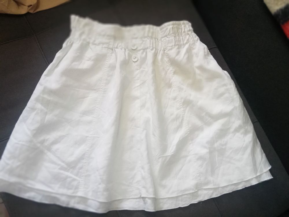 Belle jupe blanche toute neuve taille M