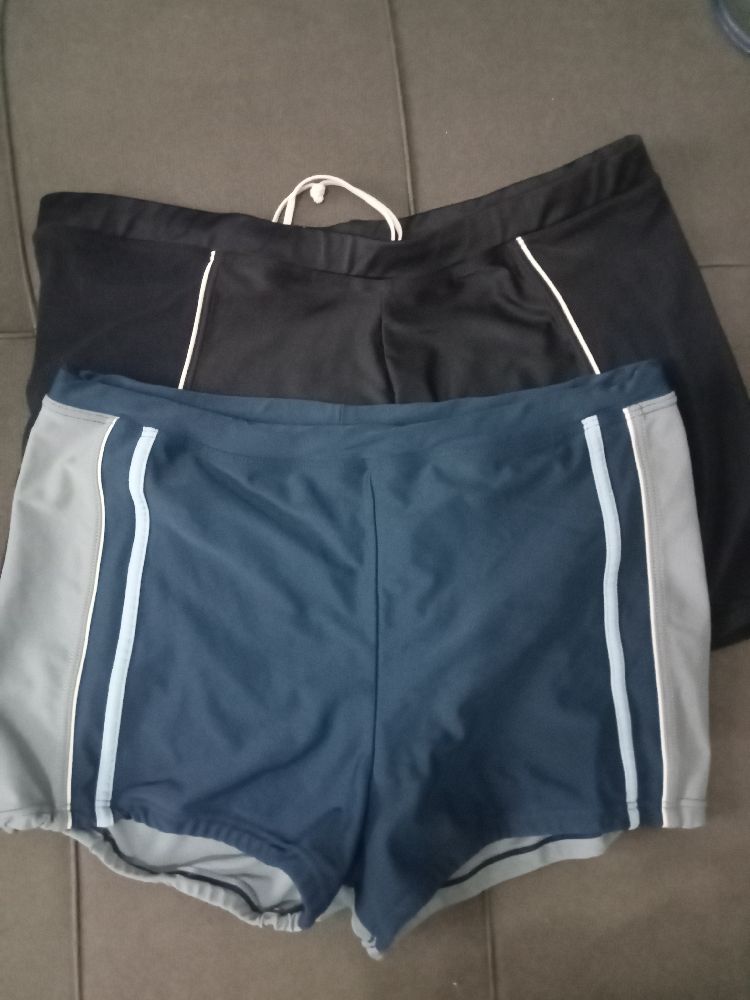 Deux maillots de bain hommes comme neufs, taille XL